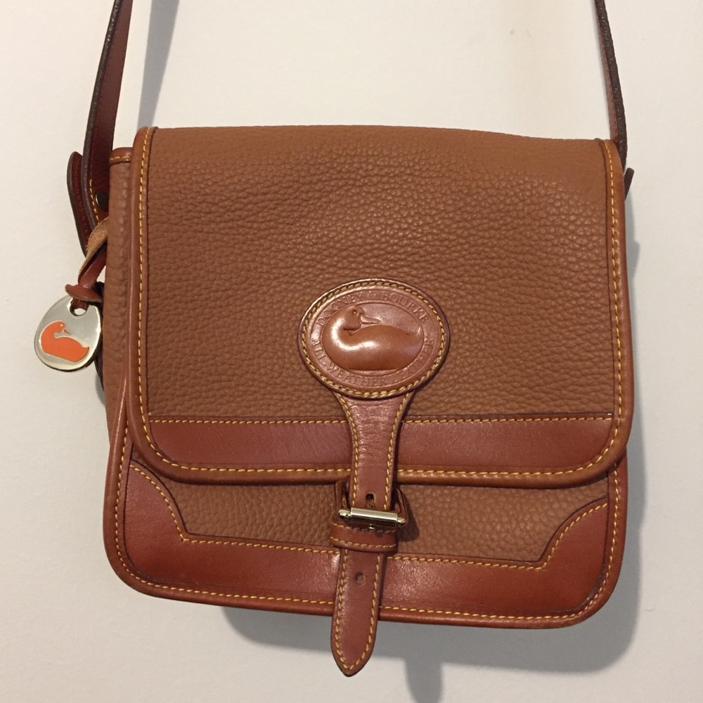 Dooney & Bourke 🦆 All Weather Leather bag